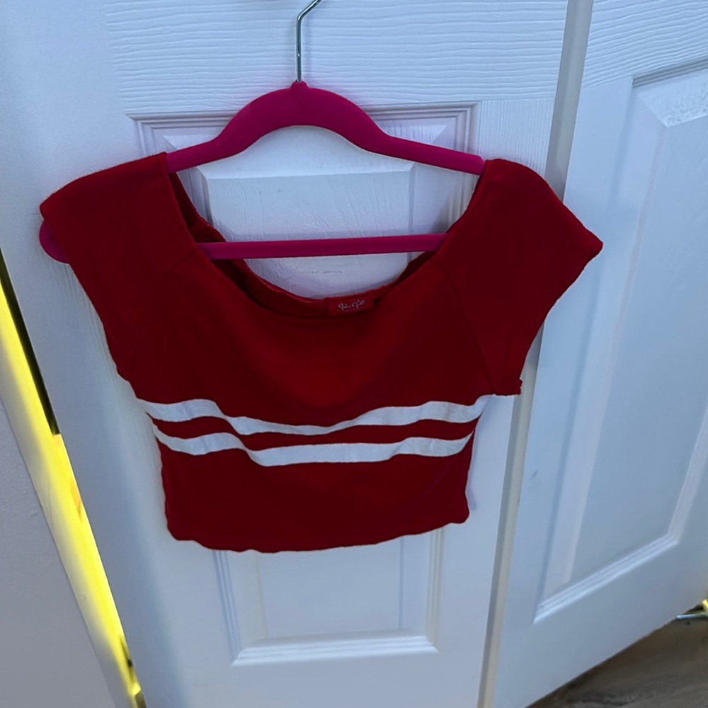 BRANDY MELVILE RED CROP TOP WITH WHITE STRIPES